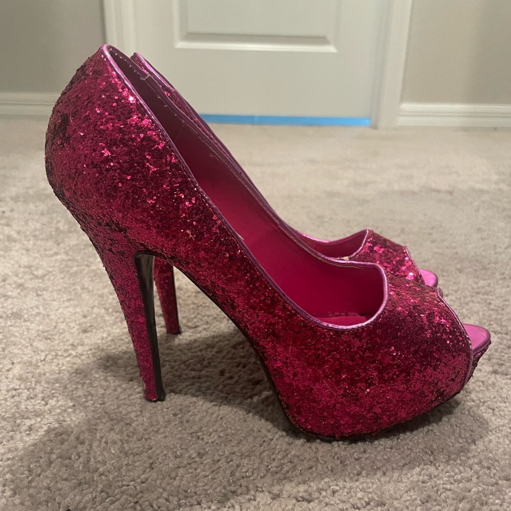 Size 8 sparkle pink heels - Picture 2 of 4
